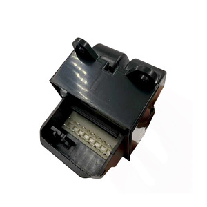 Interrupteur de lève-vitre électrique Toyota Camry 84820-12460 12V avec fonction de verrouillage automatique pour le contrôle des vitres de voiture - Product Image 3