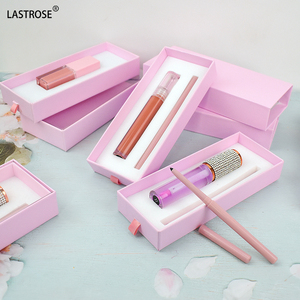Set de Brillo Labial Vegano de Larga Duración a Prueba de Agua, Marca Privada, Brillo Labial y Delineador de Labios Retráctil, Venta al Por Mayor - Product Image 2