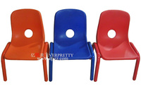 Mobilier scolaire de maternelle chaise d'étudiant simple à cadre en métal en plastique portable mobile ergonomique avec ISO