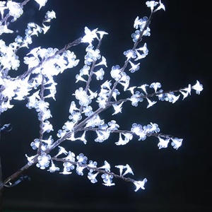 Árbol <span class=keywords><strong>de</strong></span> metal <span class=keywords><strong>LED</strong></span> <span class=keywords><strong>de</strong></span> cerezo artificial con luz blanca para exteriores para decoración <span class=keywords><strong>de</strong></span> patio o jardín para <span class=keywords><strong>Navidad</strong></span> con voltaje <span class=keywords><strong>de</strong></span> 110V/220V - Product Image 4