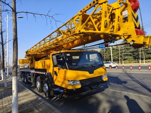 <span class=keywords><strong>Grue</strong></span> montée sur <span class=keywords><strong>camion</strong></span> de 25 tonnes rentable QY25K5D, idéale pour les entreprises de <span class=keywords><strong>location</strong></span> - Product Image 4