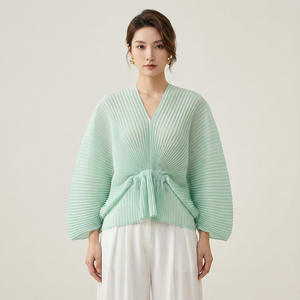 Blusa Holgada y Elegante para Mujer, con Rayas, Cuello en V, Cintura Ajustable con Cordón, Estilo Coreano, Venta al Por Mayor en Línea, Marca PY Clothes - Product Image 1