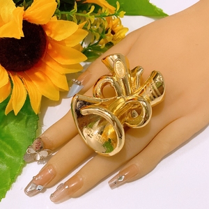 Anillo de oro vintage irregular retorcido para mujer, diseño exagerado, hueco, curvo, ajustable, abierto, estilo punk, joyería llamativa para dedo. - Product Image 1