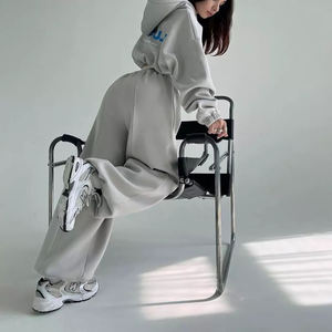 Jersey corto de <span class=keywords><strong>Gimnasio</strong></span> Deportivo con cremallera completa de algodón ligero para mujer con capucha recortada chándal con logotipo personalizado - Product Image 4