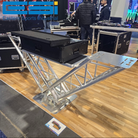 Nouvelles Tendances ESI TUV Table de DJ en treillis d'aluminium en forme de V avec étagères surélevées pour moniteur et présentoirs de truss d'éclairage