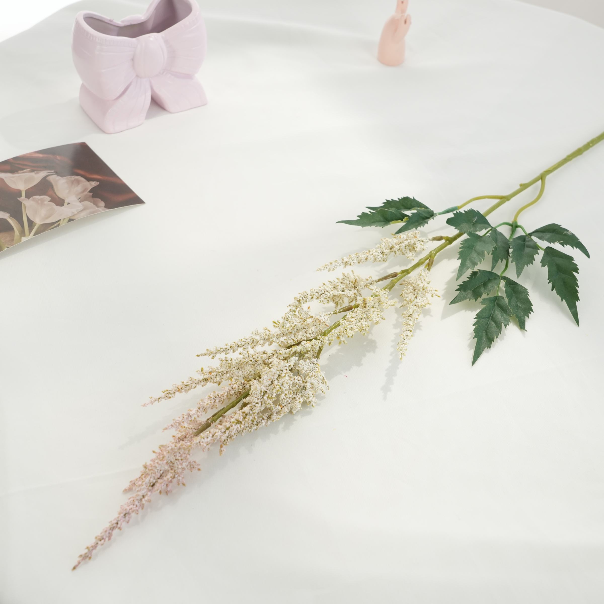 สีชมพูอ่อน