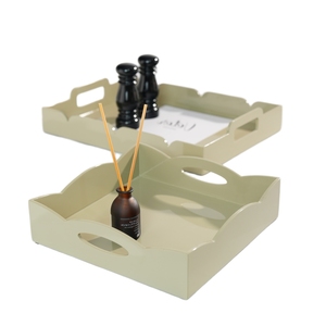 Elegante bandeja de servir artesanal de laca Minh Giang con acabado brillante similar a un espejo para decoración de fiestas y eventos de alta gama. - Product Image 1