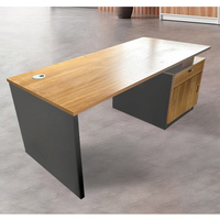 Table d'ordinateur en mélamine en bois rectangulaire à double moteur moderne et contemporain, bureau durable pour la maison, le bureau, l'école et l'hôpital.