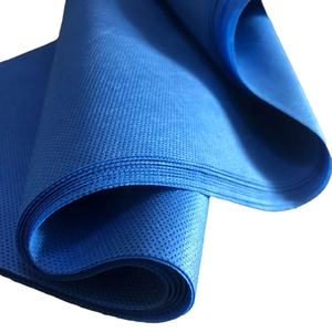 <span class=keywords><strong>Bata</strong></span> médica <span class=keywords><strong>desechable</strong></span> <span class=keywords><strong>sanitaria</strong></span> N95 SMS, tela no tejida de materia prima de polipropileno para cubierta de cabeza quirúrgica/Fabricación de pañales - Product Image 1