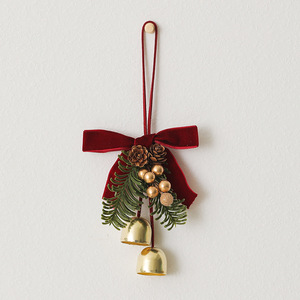 Ornement suspendu cloche et pomme de pin de Noël, Décoration couronne de vigne naturelle, Décoration de porte en eucalyptus et baies, 8 styles - Product Image 4