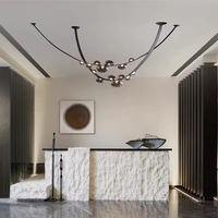 Lustre en cuir de luxe à longueur réglable avec abat-jour en verre, lampe suspendue minimaliste pour hôtel, salon, escalier