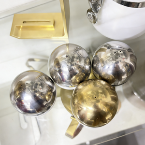 เครื่องปั่นเครื่องเทศทรงกลมโลหะขัดเงาด้วยเครื่อง CNC ได้รับการรับรองมาตรฐาน ISO9001 รูปทรงหรูหราสำหรับตกแต่งโต๊ะและห้องครัว - Product Image 1