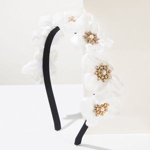 Brillant Chic Bonbons Couleur En Cuir <span class=keywords><strong>Fleur</strong></span> Bandeau Tempérament Scintillant Strass Rembourré Bandeau De Mariée De Mariage Accessoire De <span class=keywords><strong>Cheveux</strong></span> - Product Image 4
