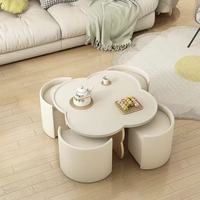 Ensemble de table basse en forme de fleur style crème, en bois massif avec rangement et tabourets assortis, meubles de salon
