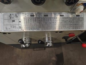 <span class=keywords><strong>Torno</strong></span> de Metal 6140 6240 1M 1000MM con Carro, <span class=keywords><strong>Torno</strong></span> Manual de <span class=keywords><strong>1</strong></span> <span class=keywords><strong>Metro</strong></span>, <span class=keywords><strong>Torno</strong></span> Ligero Ordinario de Guangzhou - Product Image 3