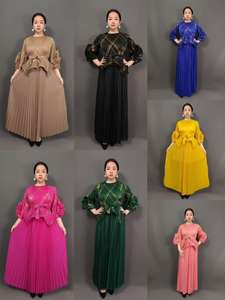 Venta directa de fábrica, moda plisada Miyaki para mujer, 2 piezas, manga de <span class=keywords><strong>campana</strong></span> a rayas doradas, Top, <span class=keywords><strong>falda</strong></span> Snd, conjunto informal para el verano - Product Image 6