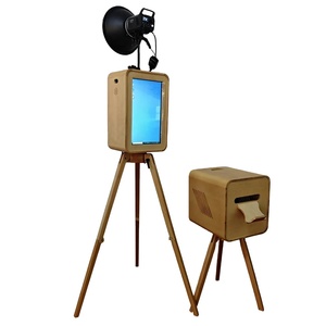 Photomaton à écran tactile <span class=keywords><strong>de</strong></span> 18,5 pouces en bois, double face, avec iPad et appareil photo reflex numérique, impression instantanée, <span class=keywords><strong>pour</strong></span> <span class=keywords><strong>location</strong></span> d'événements <span class=keywords><strong>de</strong></span> <span class=keywords><strong>mariage</strong></span> - Product Image 1