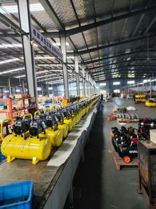 Bomba silenciosa sin aceite de alto rendimiento 4HP, tanque portátil de 200LT, compresor de <span class=keywords><strong>aire</strong></span> Industrial, 220V/380V, motor refrigerado por <span class=keywords><strong>aire</strong></span> de nueva condición - Product Image 4