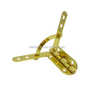 库存供应 39 X 43 x 43 毫米 亮金色 <span class=keywords><strong>90</strong></span> 度直角铰链，适用于木箱 - Product Image 3