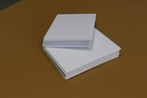 <span class=keywords><strong>Pp</strong></span> 4 mét trắng tùy chỉnh 18*24 tấm nhựa hiển thị ngoài trời sân dấu hiệu với h-cổ phần - Product Image 4