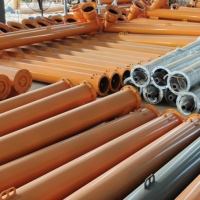 Convoyeur à vis en acier au carbone épaissi, hermétique, à vitesse réglable pour l'alimentation multi-industrielle de charbon, produits chimiques et poudre de chaux