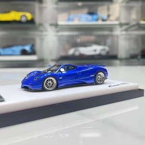 Modèle de voiture miniature en résine Pagani <span class=keywords><strong>Zonda</strong></span> Silver Sky Blue White avec éclat violet personnalisé 1:64 - Product Image 4