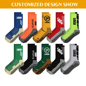 DESIGN GRATUIT & MOCK-UP Logo personnalisé grip Chaussettes adhérentes de haute qualité Chaussettes antidérapantes pour le football Chaussettes de football antidérapantes