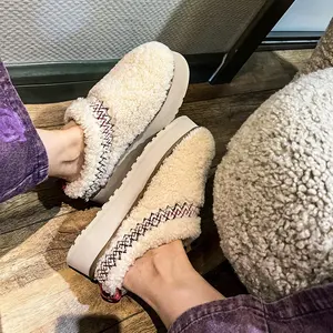 Ladies Fashion Flat Warm Winter Indoor Slippers Sheepskin platform High Quantity Genuine Leather Warm and comfortable slippers