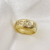 Personalisierter 14k Vergoldeter 925 Sterling Silber 8mm Breiter Ring mit Zirkon-Buchstaben Individueller Namensring 925 Schmuck