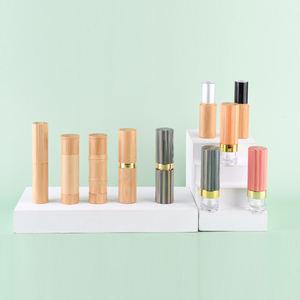 Logotipo personalizado de lujo 3ml 5ml respetuoso con el medio ambiente vacío tubo de <span class=keywords><strong>l</strong></span>ápiz labial embalaje natural bambú bálsamo labial tubo de <span class=keywords><strong>l</strong></span>ápiz labial - Product Image 1
