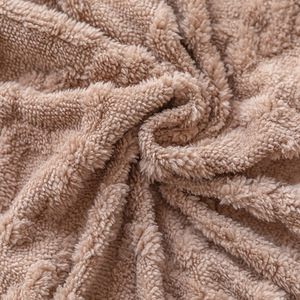 Manta de Franela Geométrica HomeMood 120x150 cm, Ropa de Cama Cálida y Suave de Fibra de Poliéster para Otoño e Invierno, Rectangular - Product Image 2