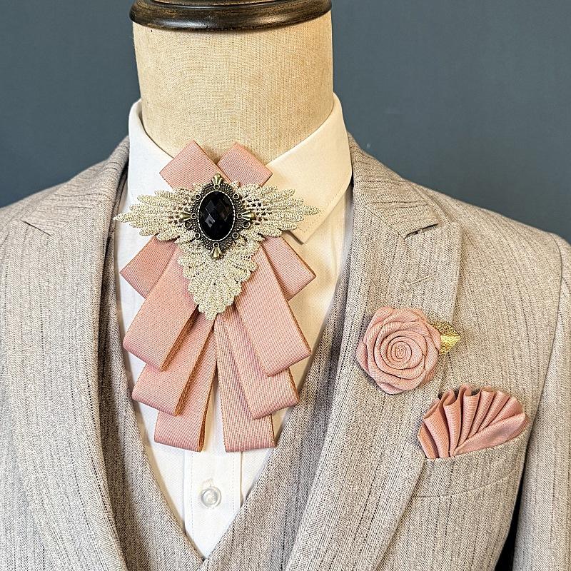 4 สีชมพู