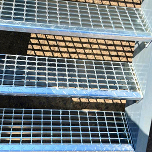 Metalen bouwmaterialen gegalvaniseerde traptreden stalen ladder stalen treden buiten stalen rooster traptreden - Product Image 1