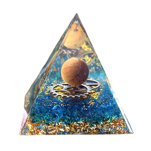 Pirámide de Cristal de Resina Epoxi, Adorno de Ojo de Tigre, Engranaje de Cristal Azul, Decoración para el Hogar, Coleccionable, Decoración de Escritorio - Product Image 5