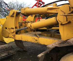 Bulldozer KOMATSU D155A Usado a Gran Escala - Chasis de Alta Resistencia, Duradero y Robusto, Comprobado por Años de Experiencia en Construcción - Product Image 5