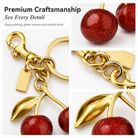 Porte-clés pendentif cerise en cristal tendance pour femme, accessoire de luxe pour sac et clés de voiture, bijou cadeau, vente en gros