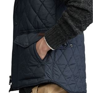 Chaleco Acolchado Icónico con Cuello Alto, Ligero y Lujoso, Color Azul Marino Universitario, Estética Moderna, Chaleco Acolchado para Hombre - Product Image 3