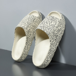 Ciabatte da <span class=keywords><strong>Uomo</strong></span> all'Ingrosso, Pantofole Moda con Stampa Graffiti, Antiscivolo con Suola Spessa per Spiaggia - Product Image 3