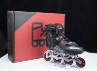 Chaussures de patins à roues alignées en Fiber de carbone populaires chaudes pour enfants et adultes chaussures de patins de Slalom de taille fixe chaussures de patins de Freestyle