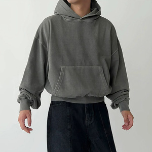 Sweat à capuche court personnalisé de haute qualité pour homme en coton French Terry, coupe oversize, effet vieilli, lourd, délavé à l'acide - Product Image 1