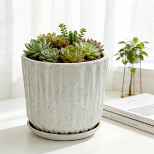 Vaso da Pavimento in Ceramica Traspirante con Design Nordico a Strisce Bianche Semplici per Arredamento Casa - Product Image 3