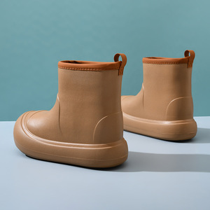 Bottes de pluie pour femmes, mi-mollet, semelle épaisse, antidérapantes, imperméables, EVA, couleur unie, jaune clair, pour l'été - Product Image 2