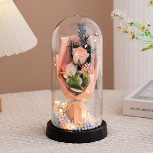 Décoration créative pour la Saint-Valentin 2026 : bouquet de roses artificielles sous cloche en verre et fleurs de savon - Product Image 5