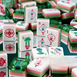 Tuiles de Mahjong Américain 2026 en acrylique à quatre couches, motif cristal vert, nouvelle collection transfrontalière - Product Image 3
