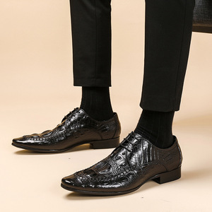 Chaussures habillées en cuir pour hommes, motif crocodile, style anglais, en cuir de vachette, pour affaires, style Oxford, tendance et élégantes - Product Image 2