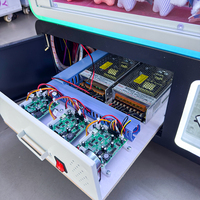 Machine à capsules en métal à trois niveaux, console de jeu d'arcade, machine à jeux à monnayeur, machine à griffes commerciale personnalisée, garantie 1 an