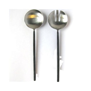 Accessoires de cuisine meilleures ventes ensemble de vaisselle poignée noire antique couverts bar à salade ensemble de service - Product Image 1