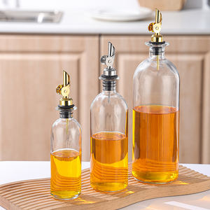 Bottiglia Dispenser per Olio d'Oliva Personalizzata <span class=keywords><strong>all</strong></span>'Ingrosso 200ml 500ml 1000ml Bottiglia in Vetro con Beccuccio Dosatore Pesante - Product Image 4