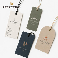 Étiquettes suspendues personnalisées APEX avec logo imprimé, étiquettes en papier de marque, fabrication sur mesure pour vêtements en jean, conception OEM ODM, étiquettes suspendues personnalisées