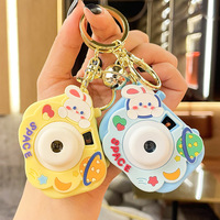 Petit lapin Projection caméra brillant caoutchouc en alliage de Zinc porte-clés dessin animé créatif pendentif petit cadeau pour Couple sac